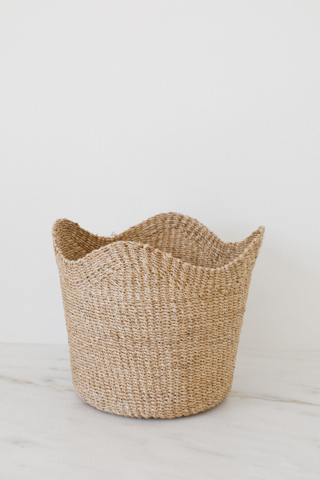 Natural Wavy Basket