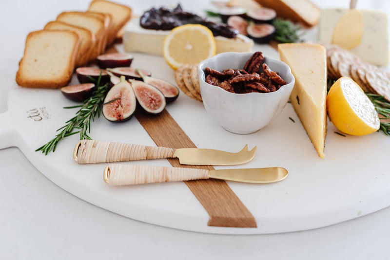 WHITE ROUND CHARCUTERIE BOARD